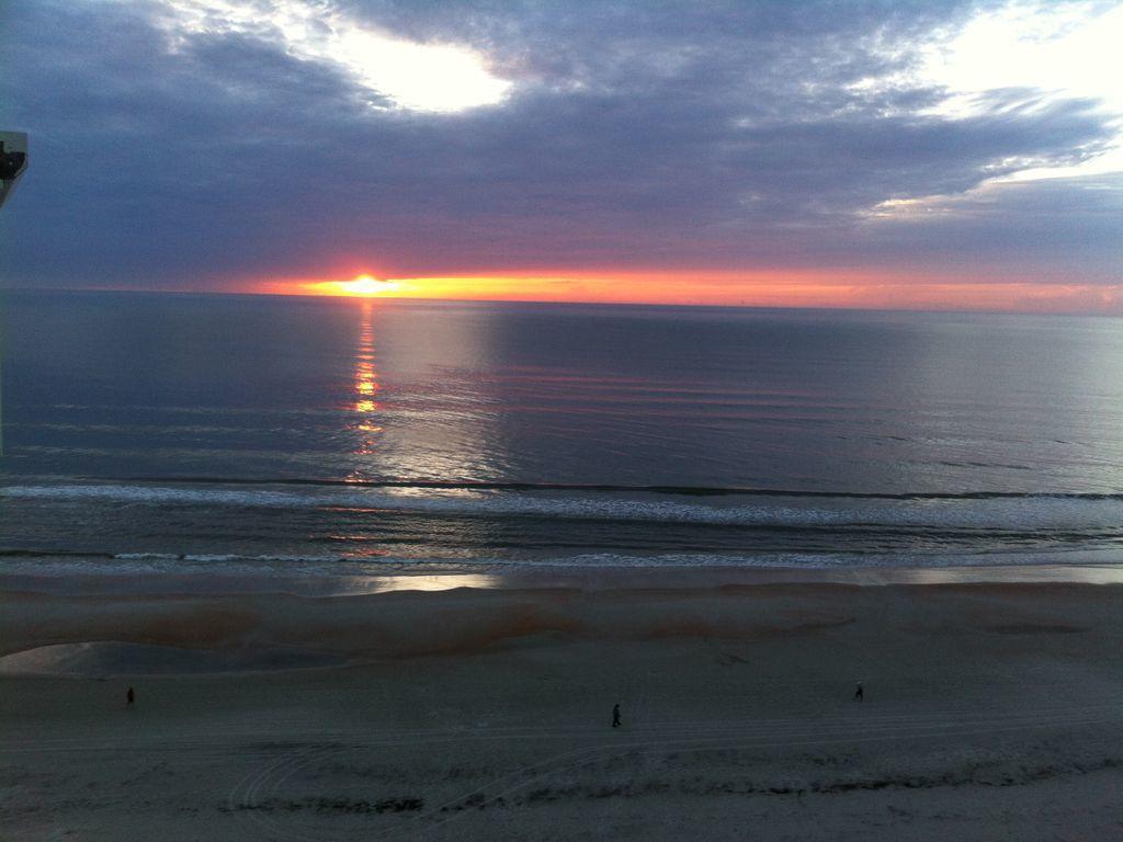 Vacation In Comfort And Luxury 1Br Oceanfront -Wyndham Ocean Walk 703 デイトナ・ビーチ エクステリア 写真